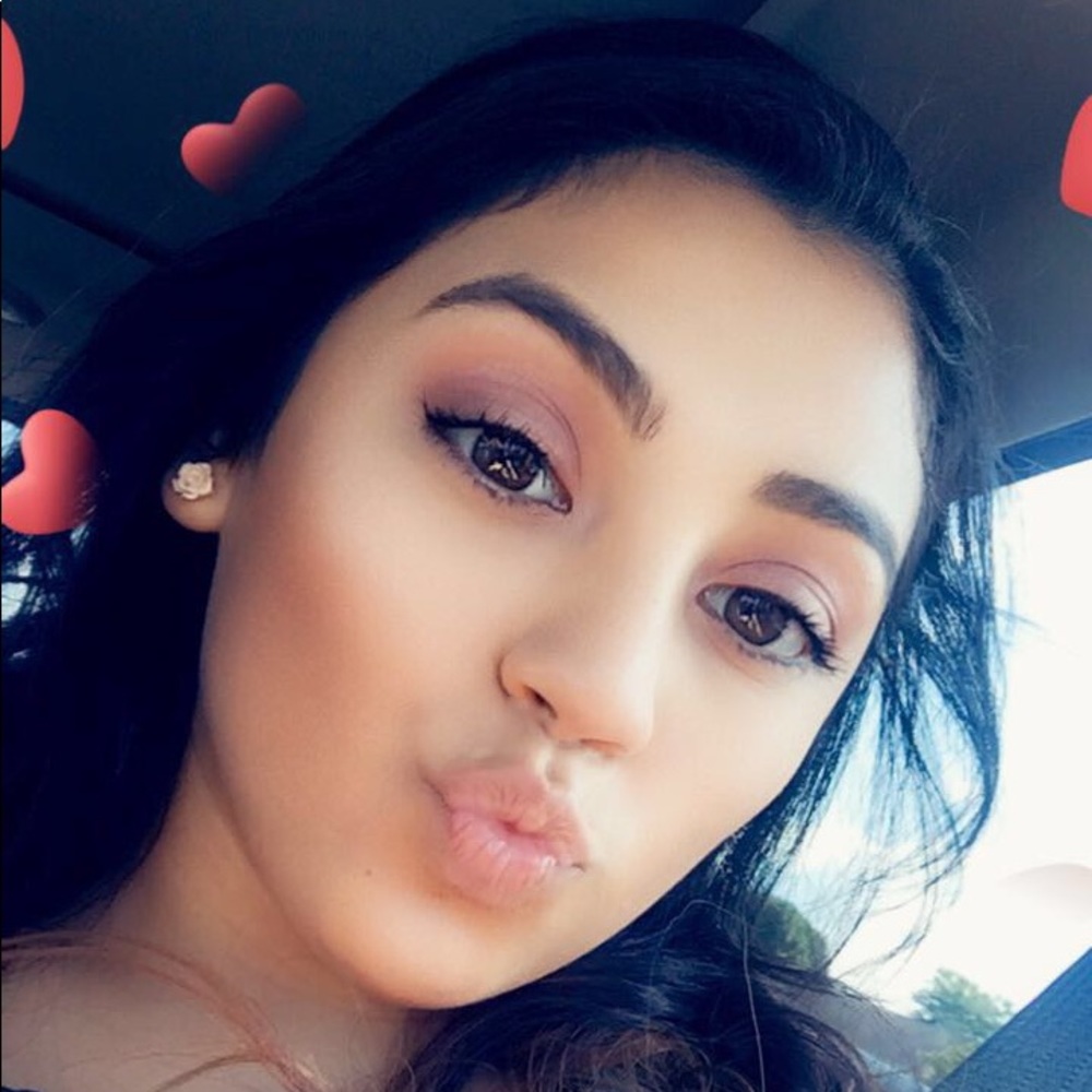 Meet your Posher, Sarai